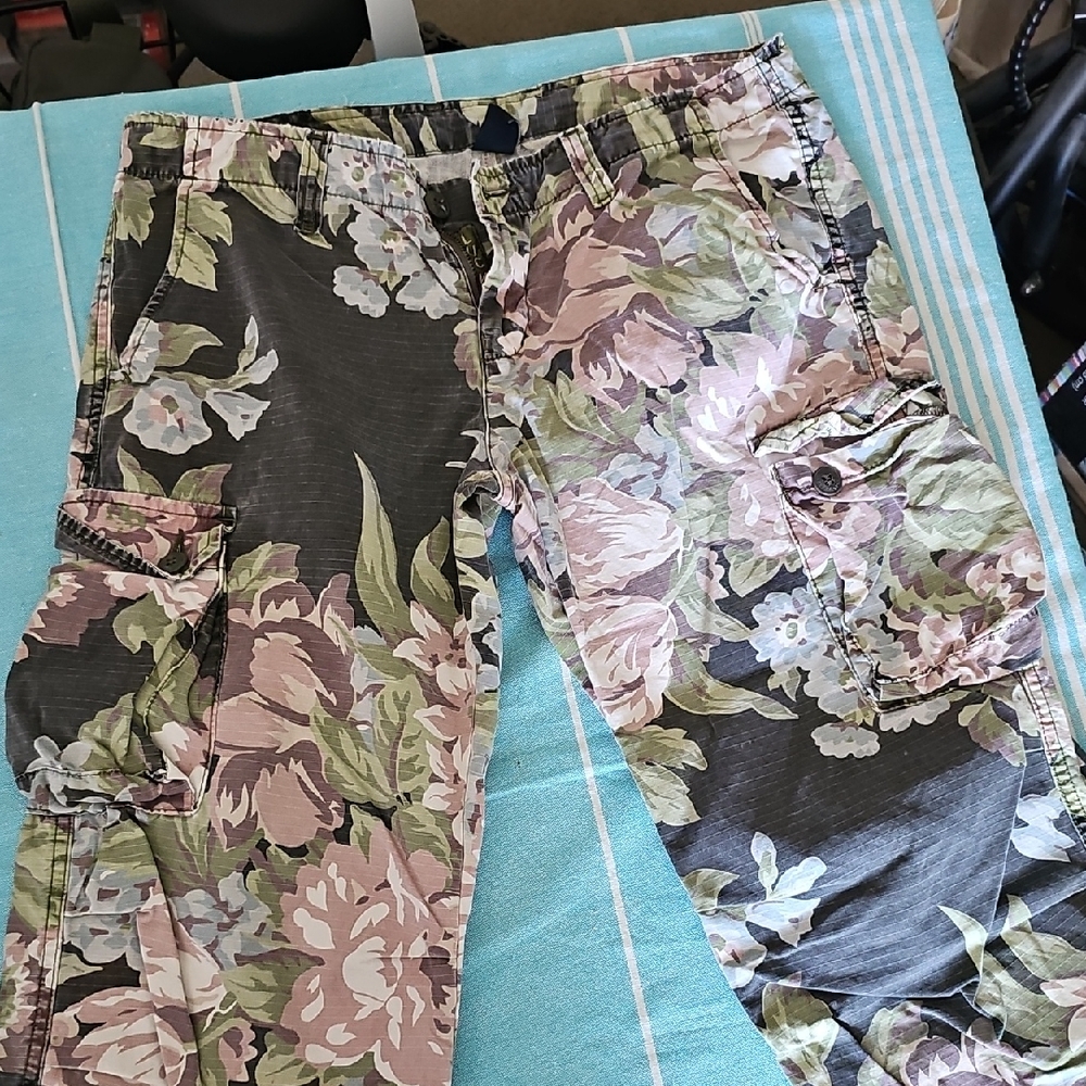 Floral Cargo Pants for Women!